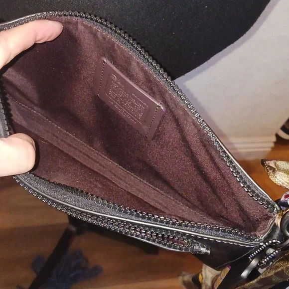 Coach Villians Crossbody Bag With Patches, Pouch And Villian Hankerchief - Picture 11 of 16